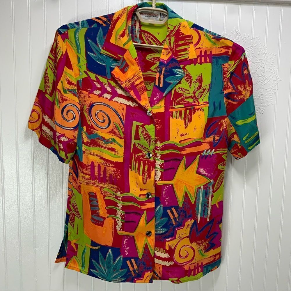 VINTAGE ADAM DOUGLAS 100% silk short sleeve blouse